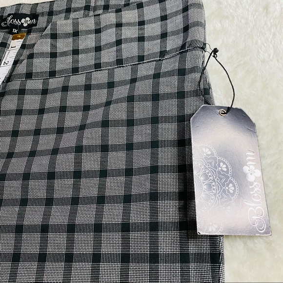 NEW Blossom Black & white checkered print Pull on skinny pants Plus Size 1X - Picture 4 of 10